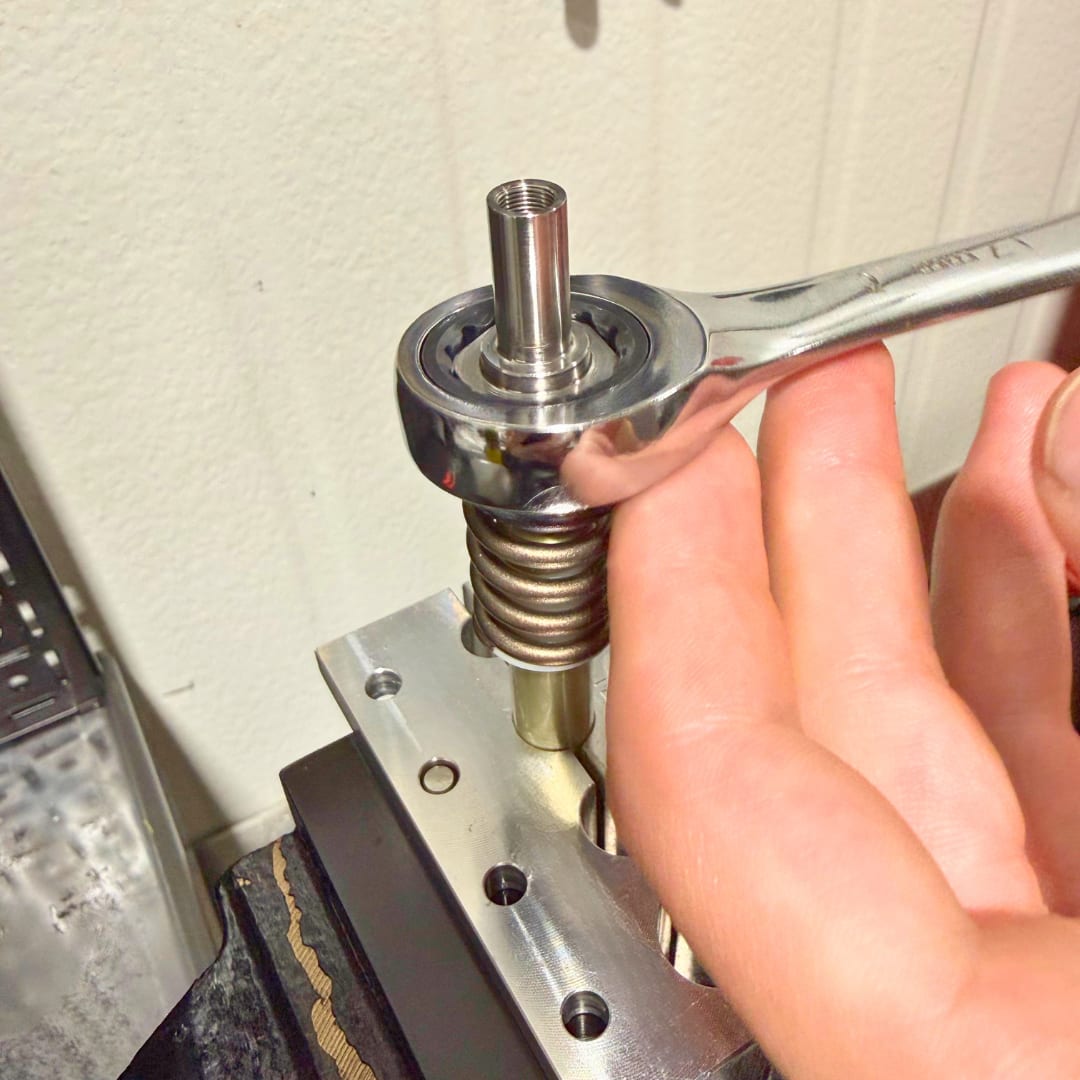 Threading the new Tintic TAP onto the rebound rod